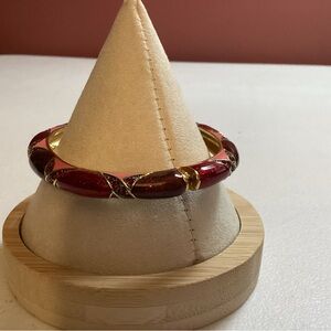 Elegant Red and Pink Bangle Bracelet